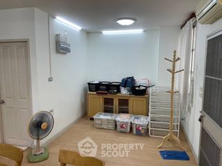 For sale 3 bedrooms townhouse in Lat Phrao, Bangkok