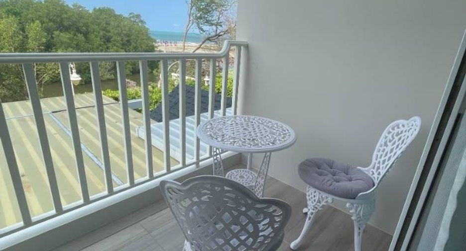 For sale 3 bedrooms condo in Sattahip, Chonburi