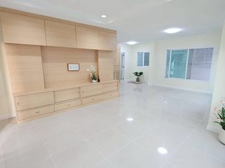 For sale 3 bedrooms house in Khan Na Yao, Bangkok