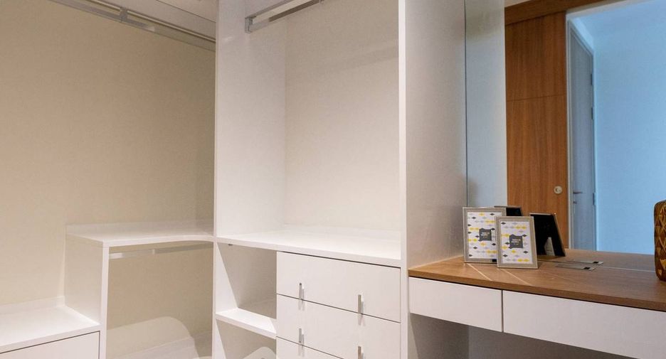 For sale 2 bedrooms condo in Bang Rak, Bangkok