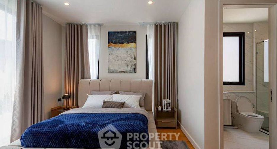 Casa en alquiler y en venta de 5 habitaciones en Saphan Sung, Bangkok
