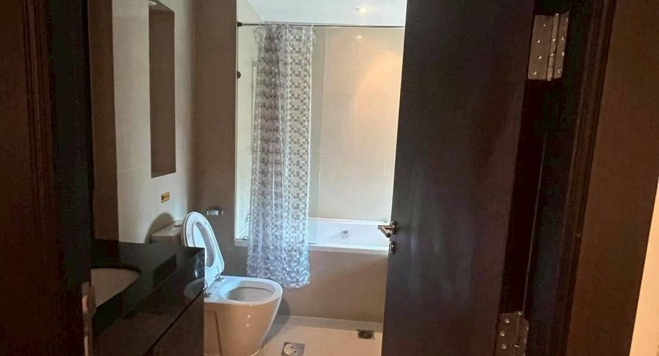 For sale 2 bedrooms condo in Sathon, Bangkok