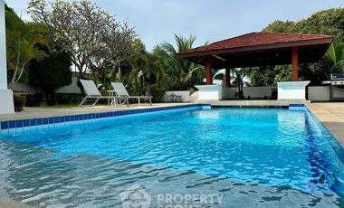Villa zum Kauf mit 4 Zimmer in East Pattaya, Pattaya