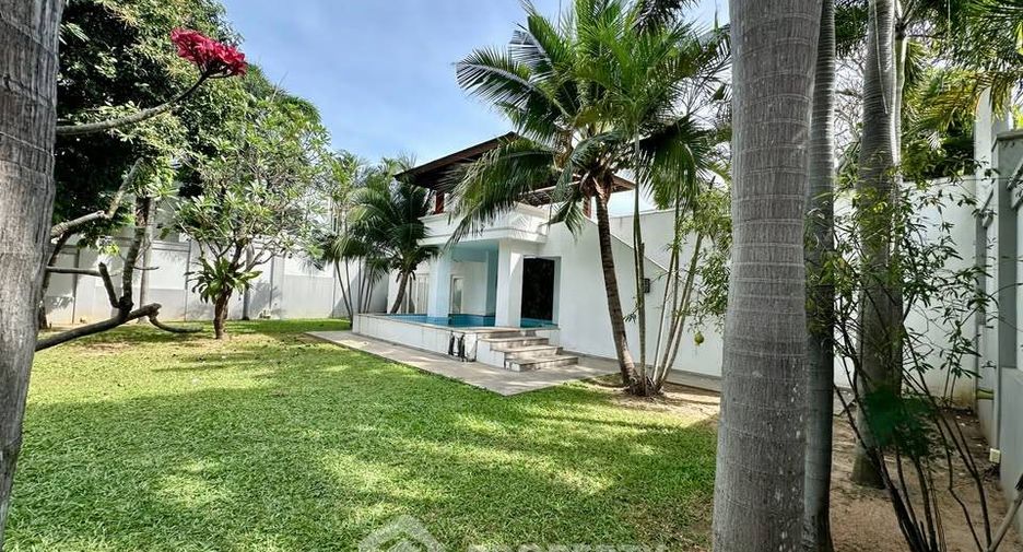 For sale 4 bedrooms villa in Bang Lamung, Chonburi