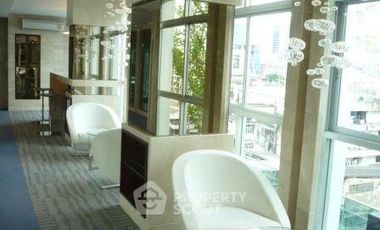 À vendre 1 chambre condo à Khlong Toei, Bangkok