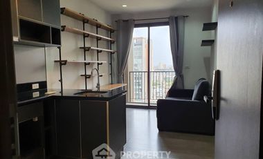 For sale 1 Beds condo in Khlong San, Bangkok