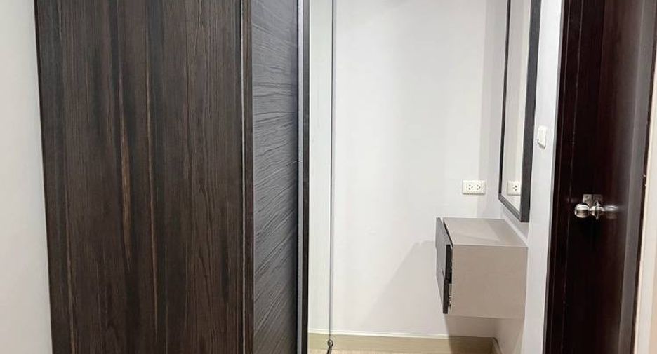 Продажа 1 кровать кондо в Хуаи Кхщанг, Бангкок