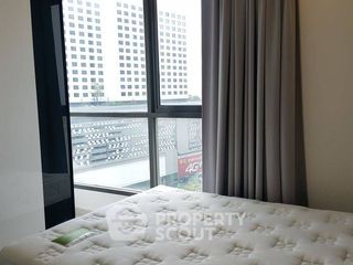 For sale 2 bedrooms condo in Huai Khwang, Bangkok