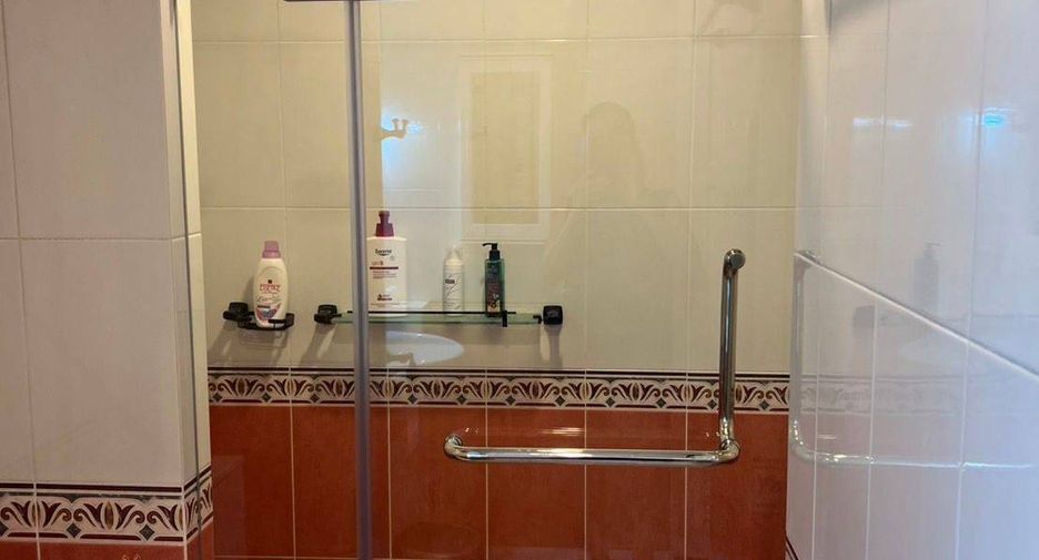 For sale 1 bed condo in Yan Nawa, Bangkok