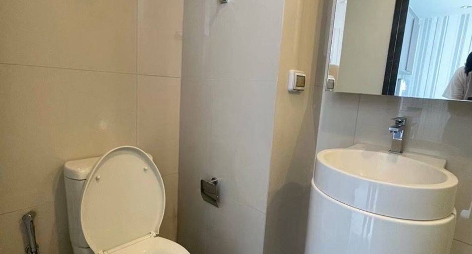 For sale 1 bed condo in Huai Khwang, Bangkok