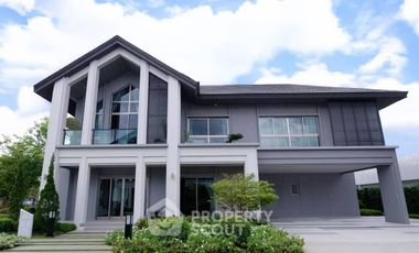 For sale 4 bedrooms house in Bang Khae, Bangkok