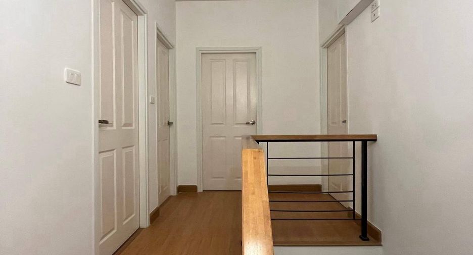 For rent and for sale 5 bedrooms house in Prawet, Bangkok