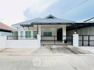For sale 3 bedrooms villa in Bang Lamung, Chonburi