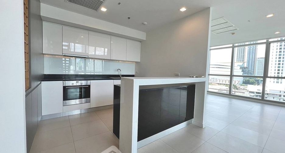 Wohnung zum Kauf mit 3 Zimmer in Sathon, Bangkok