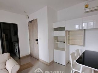 À vendre 2 chambres condo à Huai Khwang, Bangkok
