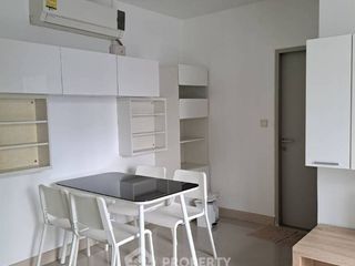 À vendre 2 chambres condo à Huai Khwang, Bangkok