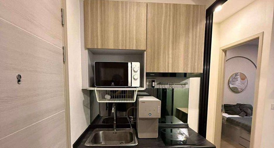 For sale 1 bed condo in Mueang Samut Prakan, Samut Prakan