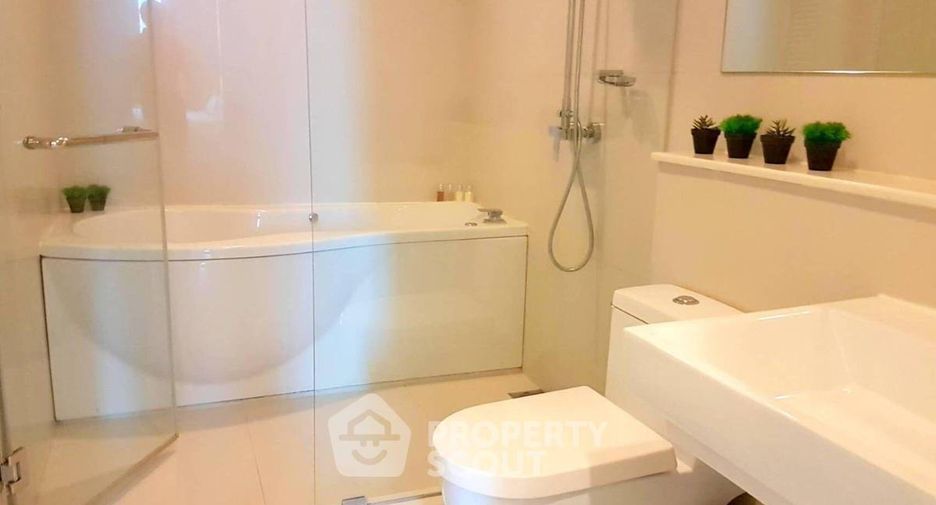 For rent and for sale 1 bed condo in Watthana, Bangkok