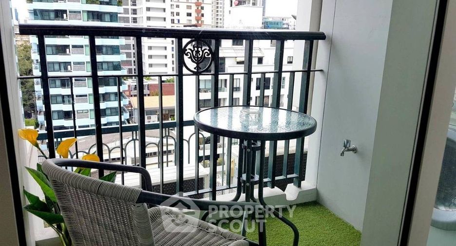 For rent and for sale 1 bed condo in Watthana, Bangkok