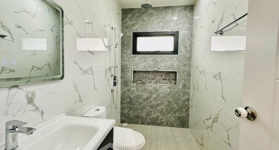 Villa en venta de 5 habitaciones en Jomtien, Pattaya