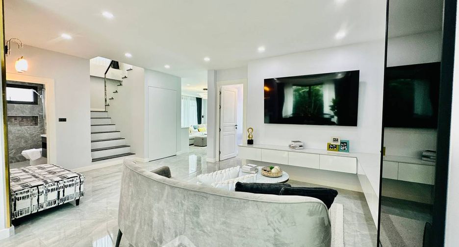 Villa en venta de 5 habitaciones en Jomtien, Pattaya