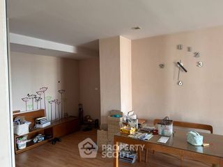 À vendre 2 chambres condo à Chatuchak, Bangkok