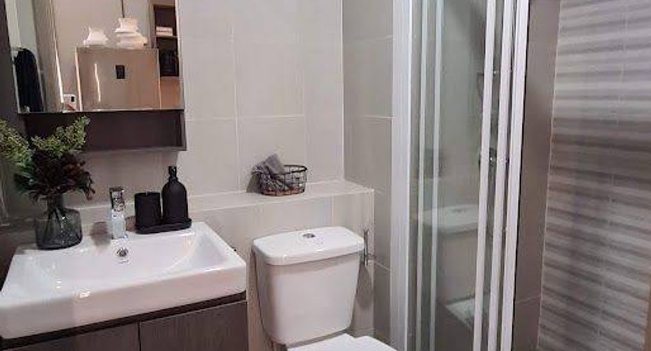 For sale 1 bed condo in Khlong Toei, Bangkok