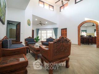 À louer et à vendre 4 chambres villa à Na Jomtien, Pattaya