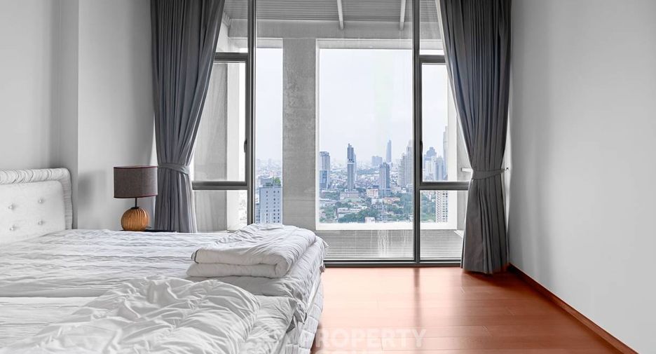 For sale 2 bedrooms condo in Sathon, Bangkok