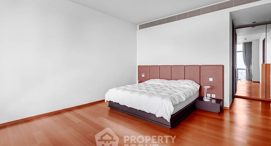 For sale 2 bedrooms condo in Sathon, Bangkok