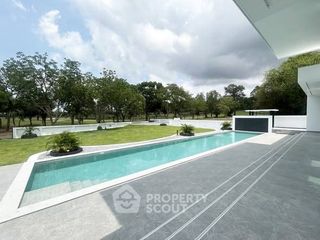 À vendre 4 chambres villa à Bang Lamung, Chonburi