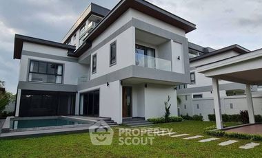 For sale 4 ベッドルーム condo in Jomtien, Pattaya
