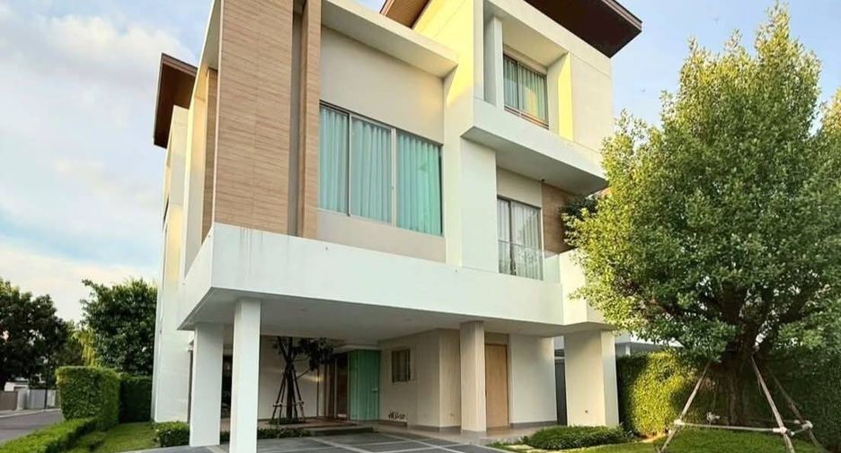 For sale 4 bedrooms house in Saphan Sung, Bangkok