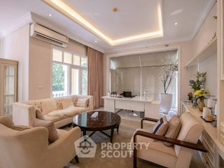 For sale 5 bedrooms house in Lat Phrao, Bangkok