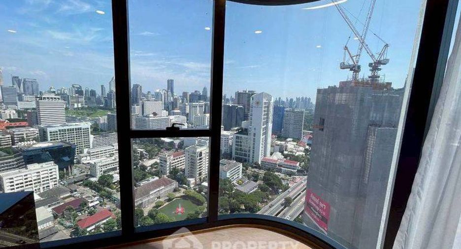 Wohnung zum Kauf mit 2 Zimmer in Bang Rak, Bangkok