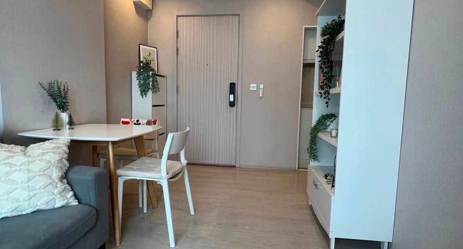 For sale 2 bedrooms condo in Phra Khanong, Bangkok