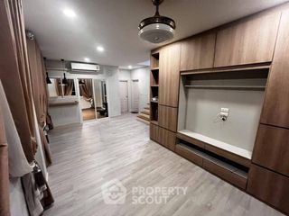 For sale 4 bedrooms house in Khlong Sam Wa, Bangkok