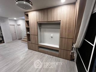 For sale 4 bedrooms house in Khlong Sam Wa, Bangkok