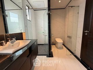 For rent and for sale 4 bedrooms house in Lat Krabang, Bangkok