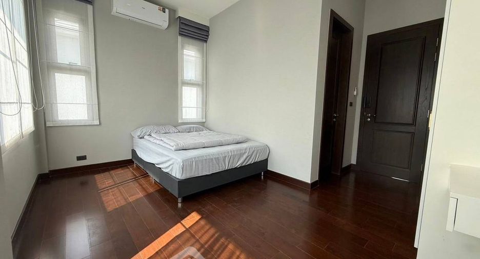 For rent and for sale 4 bedrooms house in Lat Krabang, Bangkok