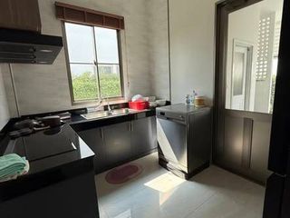 For rent and for sale 4 bedrooms house in Lat Krabang, Bangkok
