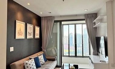 À louer et à vendre 2 chambres condo à Huai Khwang, Bangkok
