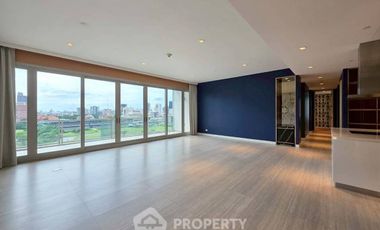 For sale 3 bedrooms condo in Pathum Wan, Bangkok