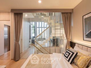 For sale 4 bedrooms townhouse in Phra Khanong, Bangkok