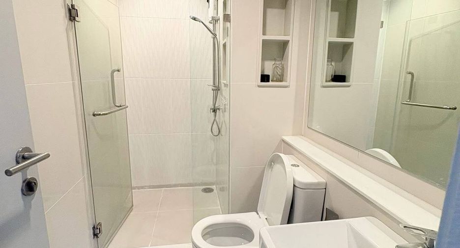 For sale 1 bed condo in Huai Khwang, Bangkok