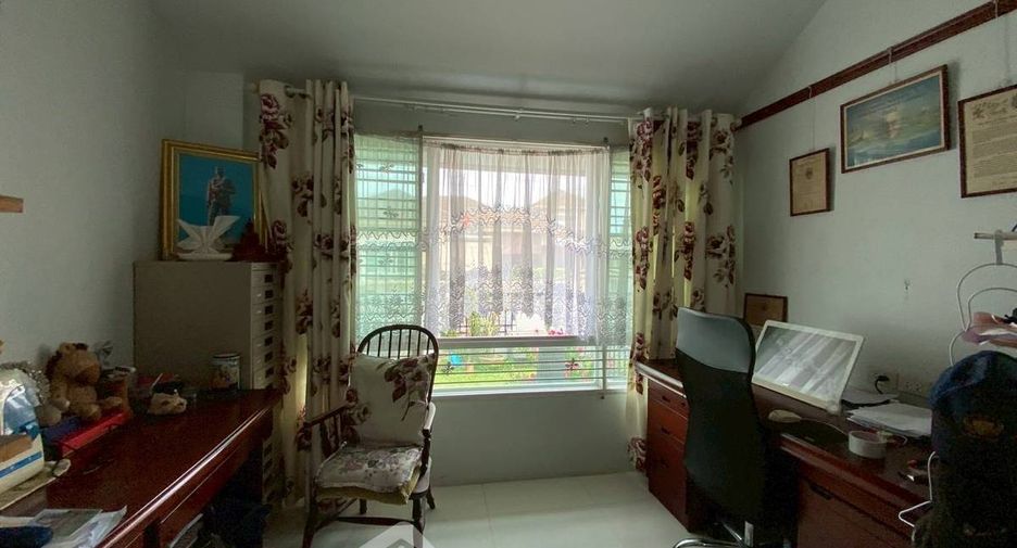 For sale 3 ベッドルーム house in Sattahip, Chonburi