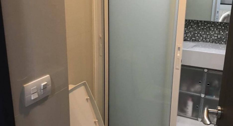 For sale 1 bed condo in Khlong Toei, Bangkok