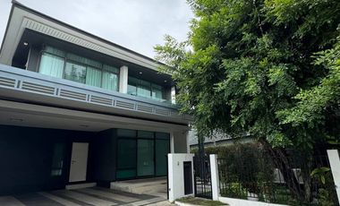 For rent and for sale 4 bedrooms house in Bang Kapi, Bangkok