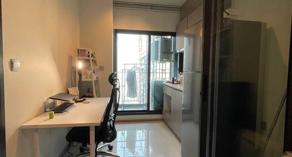 For sale 1 bed condo in Huai Khwang, Bangkok