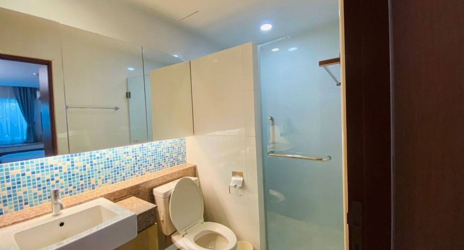 For sale 1 bed condo in Phra Khanong, Bangkok